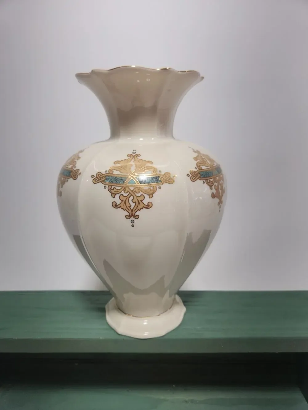 Vintage Lenox Ivory Porcelain Vase 10